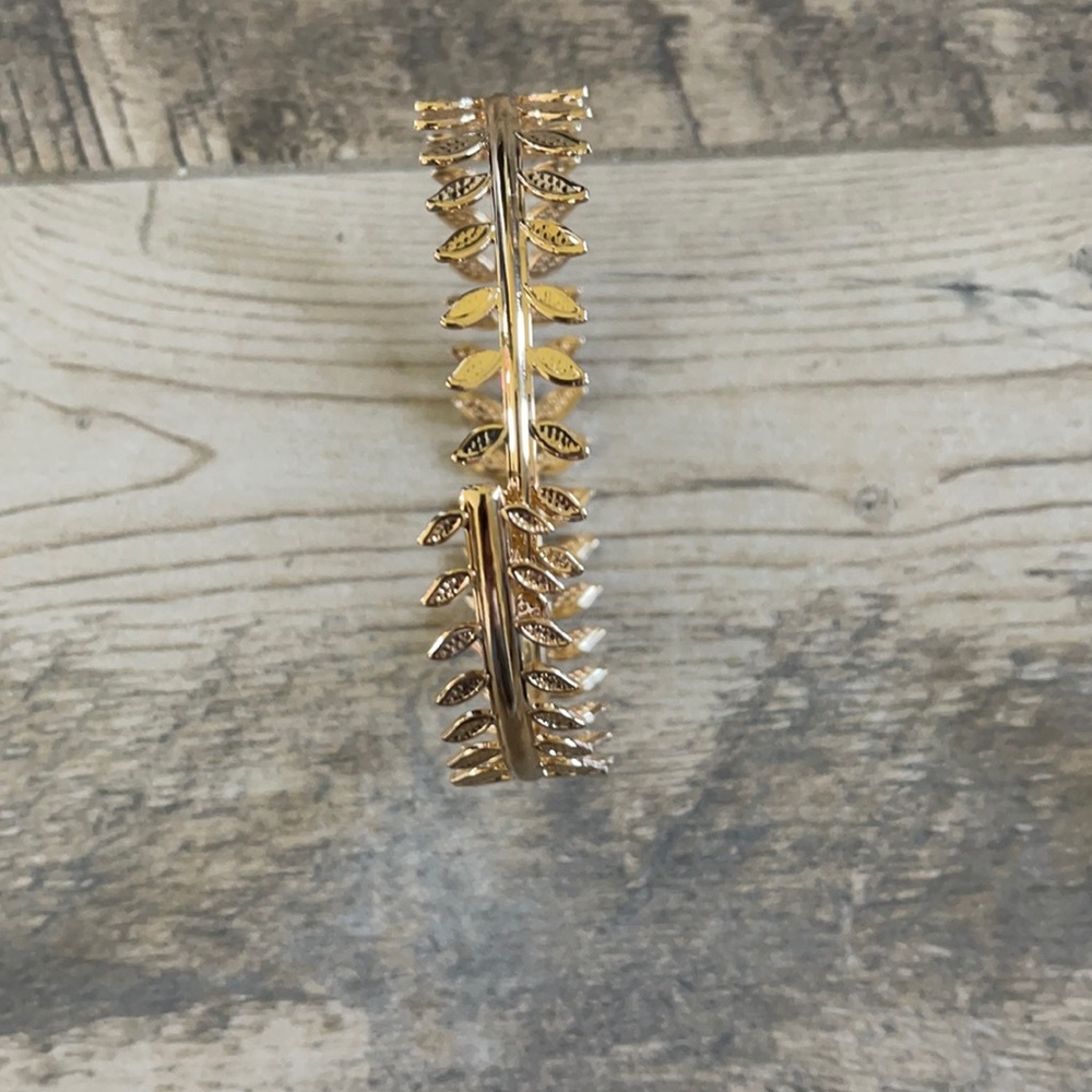 Upper Arm Bracelet NWOT